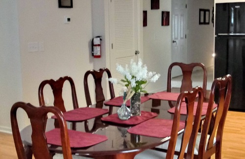 Snow Hill House | A home away from Home