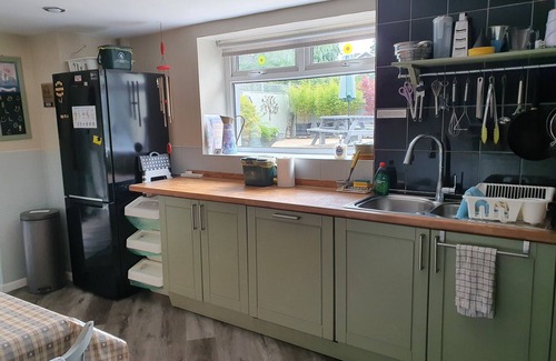 Birchgrove House | A home from home for extended families/get-together