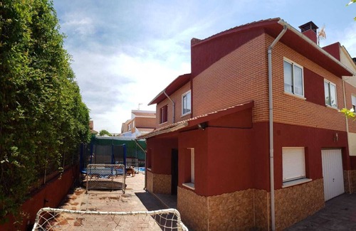 Batres House | A house designed to escape and enjoy !