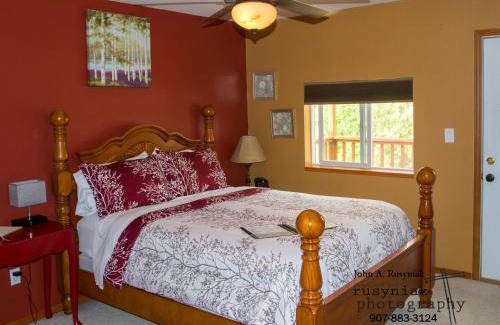 Tok Bed & Breakfast | A Hyde Away Inn B&B