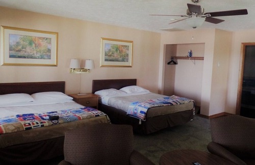 Golconda Resort | A Jacuzzi, and an Amazing View!