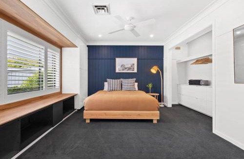 Herne Hill House | A Knight In - sleeps 6 - Winter Deal - 1pm Checkout!