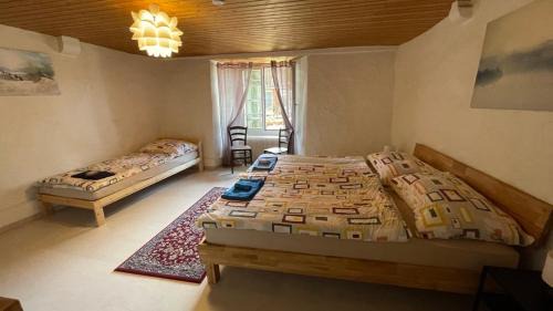Buren an der Aare Apartment | a knight's townhouse