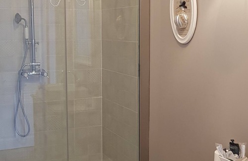 Sainte-Savine Bed & Breakfast | A l'Aube de Troyes - Charming Bed and Breakfast - Swimming pool