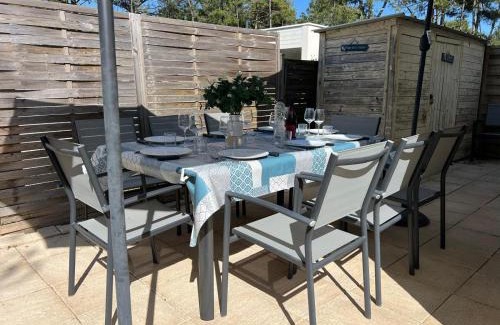 La Tranche-sur-Mer House | A l'ombre des pins