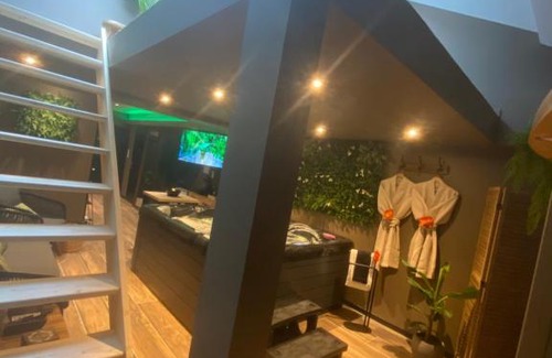 Loison-sous-Lens Bed & Breakfast | A la Belle Étoile, le spa détente céleste