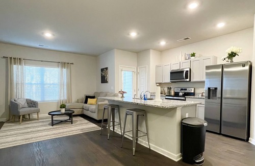 Lithonia House | A Lake Home | Emory Hillandale | Near ATL