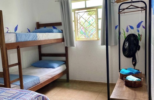 Alto Paraiso de Goias House | A large and cozy house for up to 12 people with a Jacuzzi