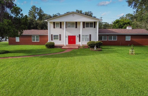 Brandon House | A Large Tropical Estate (Over 1.5 Acres of space) by RedAwning