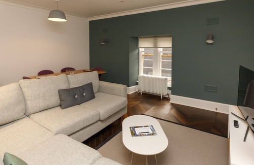 Isle of Lewis Cottage | A lews castle that sleeps 2 guests in 1 bedroom