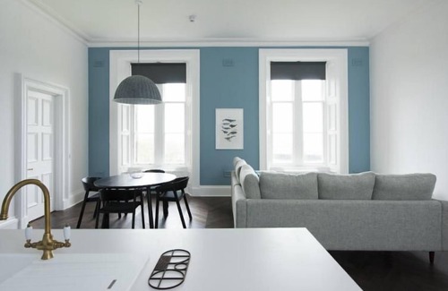 Isle of Lewis Cottage | A lews castle that sleeps 2 guests in 1 bedroom