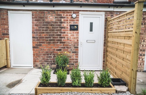 Marple Apartment | A little Gem of a place in the heart of Marple!
