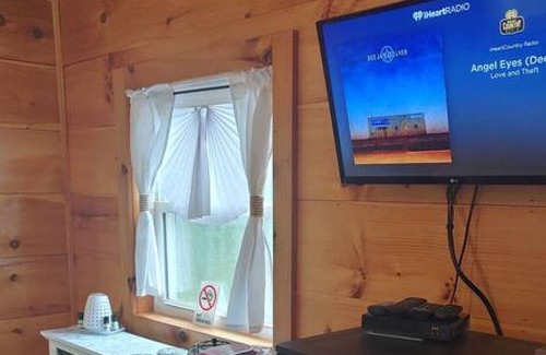 Spring City House | A Little Glamping at Watts Bar Lake