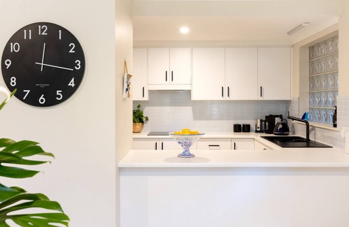 Mollymook Beach House | A Little Jewel By The Sea