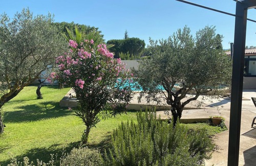 Velleron House | A little paradise in Provence