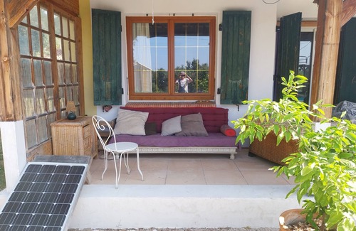Grambois House | A little paradisehouse with a large swimming pool