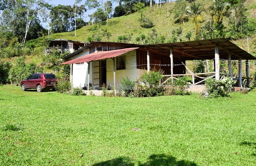 La Suiza House | A little peace of heaven - birdwatchers paradise - huge tropical land - WiFi