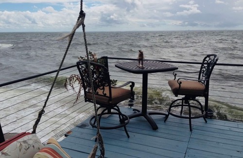 Stratford Condo | A little piece of peace at the beach! Stratford beach summer rental!1 month stay