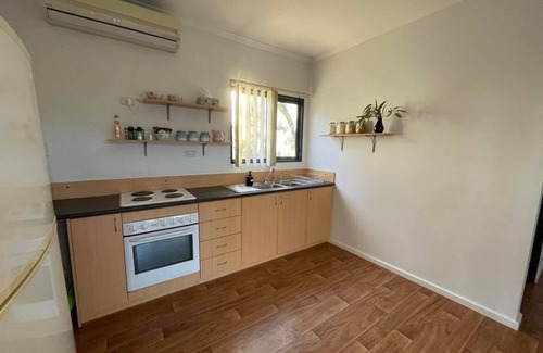 Moresby Cottage | A little retreat : just outside Geraldton. 1 bed+