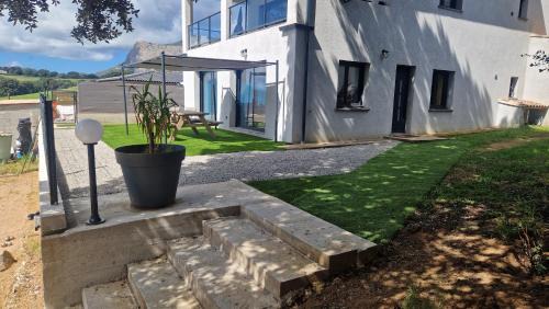 Peri Apartment | A LIVIA Peri Ajaccio