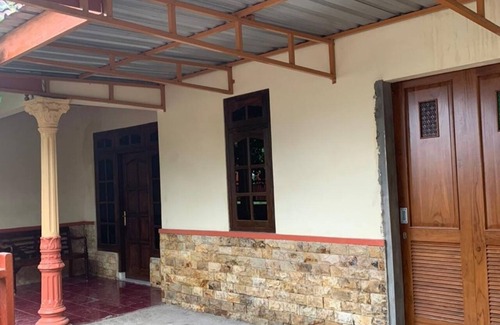 Banjarsari House | A local house 3 Bedrooms with very affordable price.