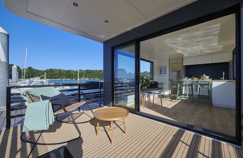 Guidel-Plages Boat Rental | A lodge boat at Guidel-Plages marina