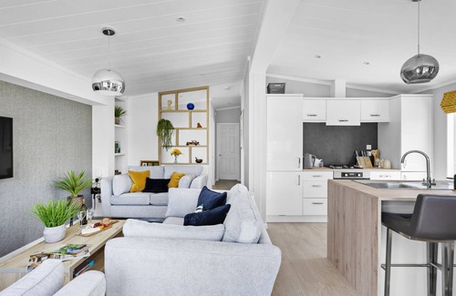 Lifton House | A lodge that sleeps 6 guests in 3 bedrooms