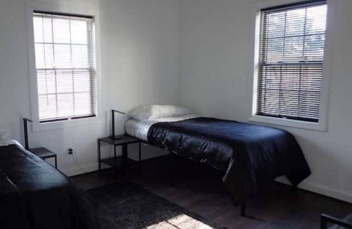 Norfolk - Virginia Beach House | A Loon At Last - Sleeps 6