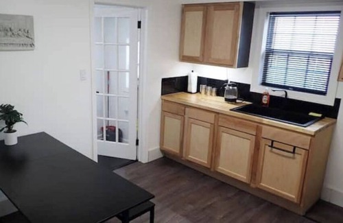 Norfolk - Virginia Beach House | A Loon At Last - Sleeps 6
