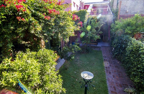 Florida House | a lovely apartment in sculptor´s house overviewing a railway