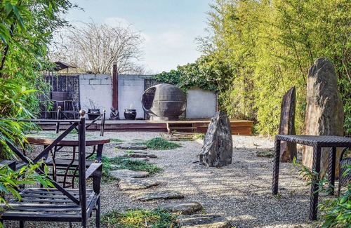 Wooburn Moor Cottage | A lovely couples retreat in the heart of the Chilterns.