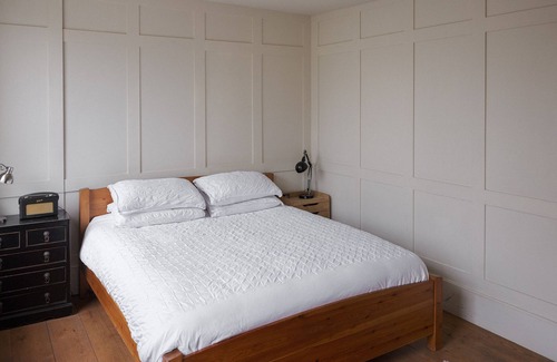 Canonbury House | A lovely four-bed family home in Canonbury Grove, Islington