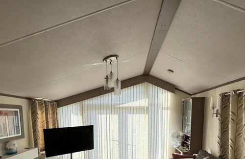 Selsey House | A Lovely place to stay close to the beach and entertainment