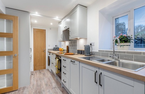 Hexham Cottage | A lovely rural cottage, yet within a short drive of all amenities.