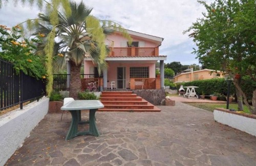 Palinuro Villa | A lovely villa with swimming pool, located between the hills, river and the sea.