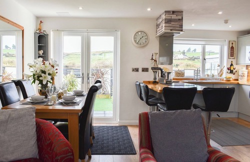 Morfa Bychan Cottage | A lovely welcoming house with all the comforts of home.