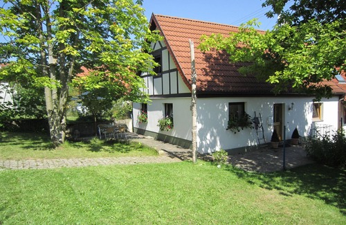 Oberwaldbehrungen House | A lovingly renovated, detached farmhouse in a quiet location.