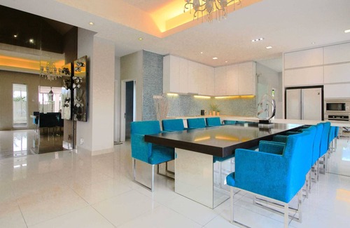Cheras House | A Lux & Stylish 4BR House with Gazebo