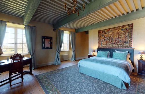 Cerzat Other | A luxurious chateau in the Auvergne in a remarkable setting!