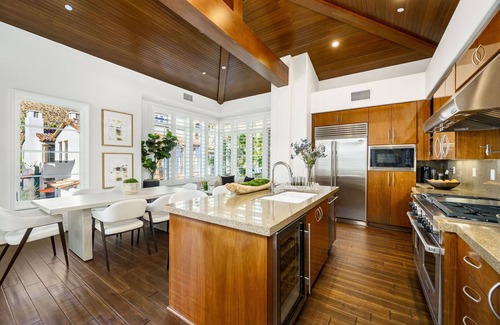 Historic Tennis Club Condo | A Luxurious Downtown Palm Springs Retreat with Views