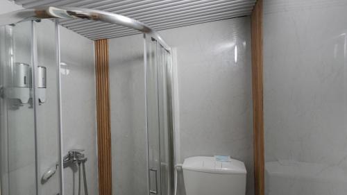Or Akiva Apartment | A luxurious private space with a private entrance