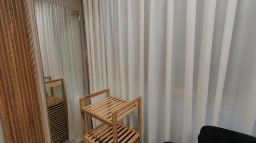 Or Akiva Apartment | A luxurious private space with a private entrance