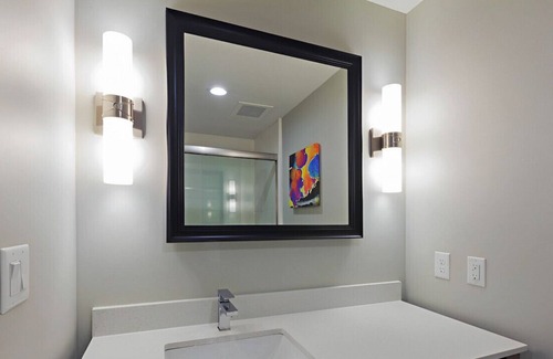 Humble House | A Luxurious & Relaxing Getaway! W/ Pool, Hot Tub