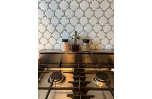 Newburgh Apartment | A luxurious stay.