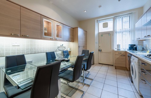 Broughty Ferry Apartment | A luxurious Victorian mansion garden apartment