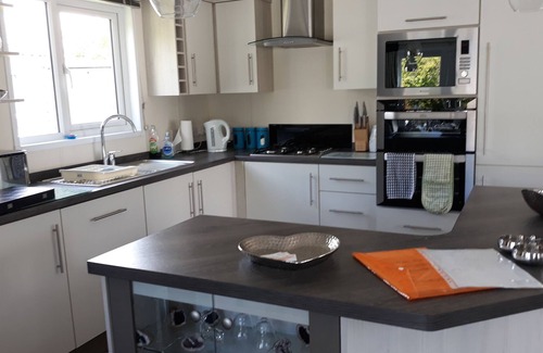 Ringwood House | A luxury 6 berth lodge, sleeps 6 a real home from home in the heart of a forest.