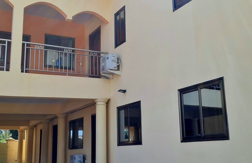 Taifa House | A luxury cosy getaway .