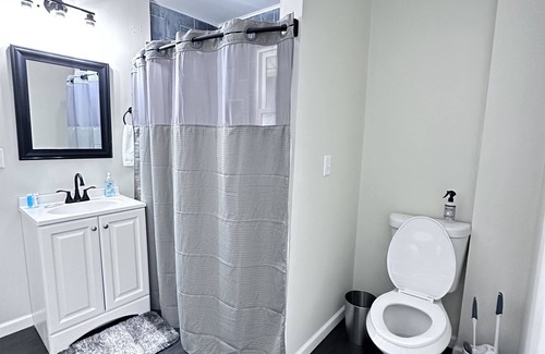 West Columbus House | A Luxury Franklinton Beauty, Near Downtown COSI