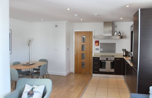 Cowes Apartment | A Luxury Waterside Marinus Apartment