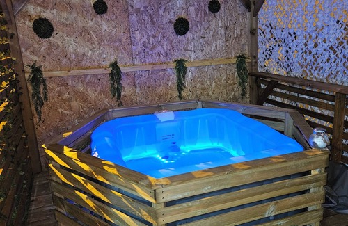 Charleville-Mezieres Apartment | A&M Games And Spa